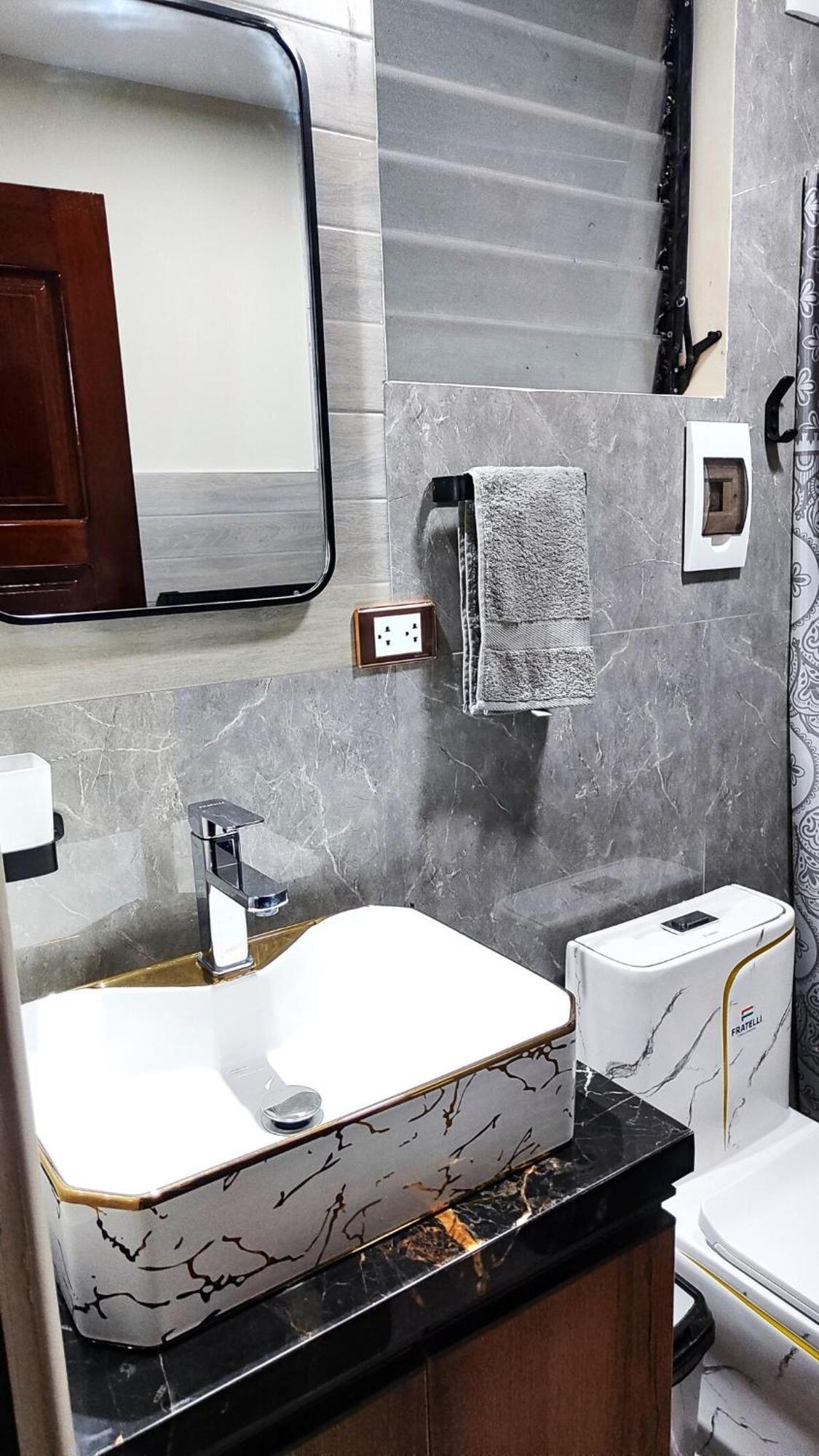 Qori House Apartamento